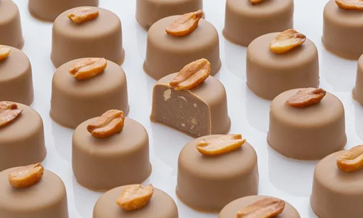 Cioccolatino con arachidi