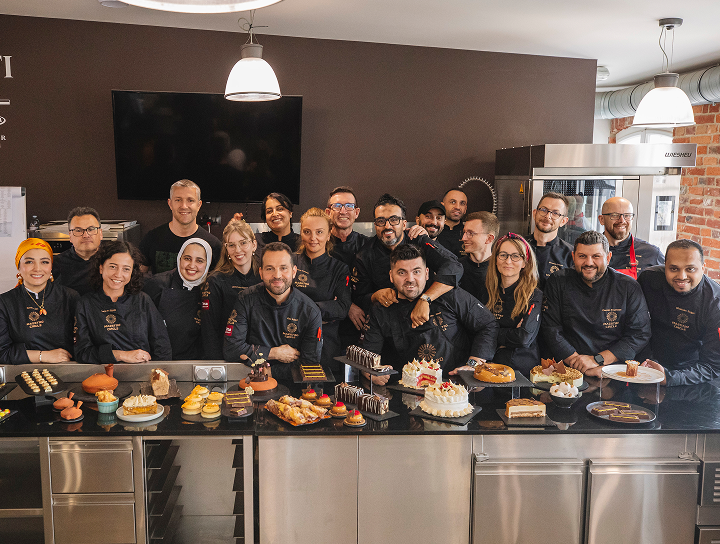 Maestro circle group