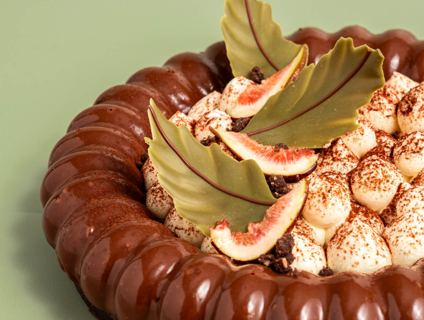 autumn dessert with chocolate leaves