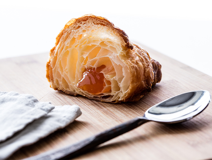 IRCA Since-croissant-passata-di-albicocca-720x544px
