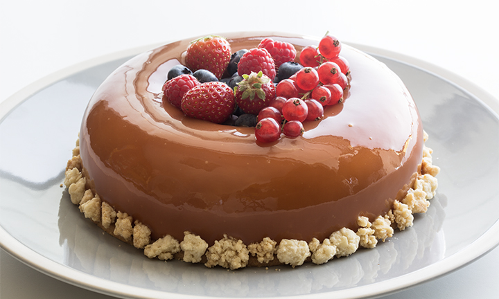 IRCA-mirror-toffee-glazing-cake-720x432px