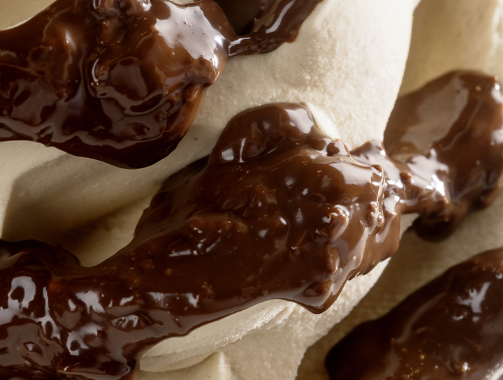 Joygelato-nocciolata-ice-cream-gelato-close-up-720x544px