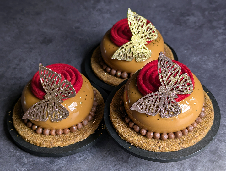 Hazelnut crunch cake