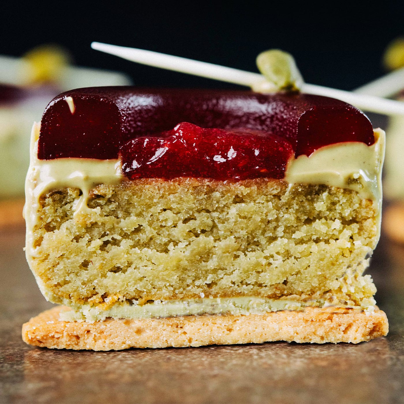 DOMORI - financier pistacchio lampone