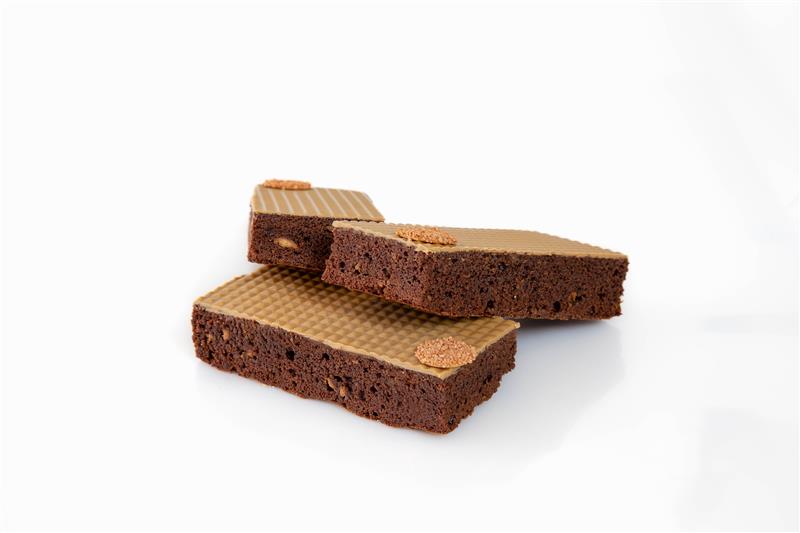 BROWNIES AL CIOCCOLATO FONDENTE E CARAMELLO