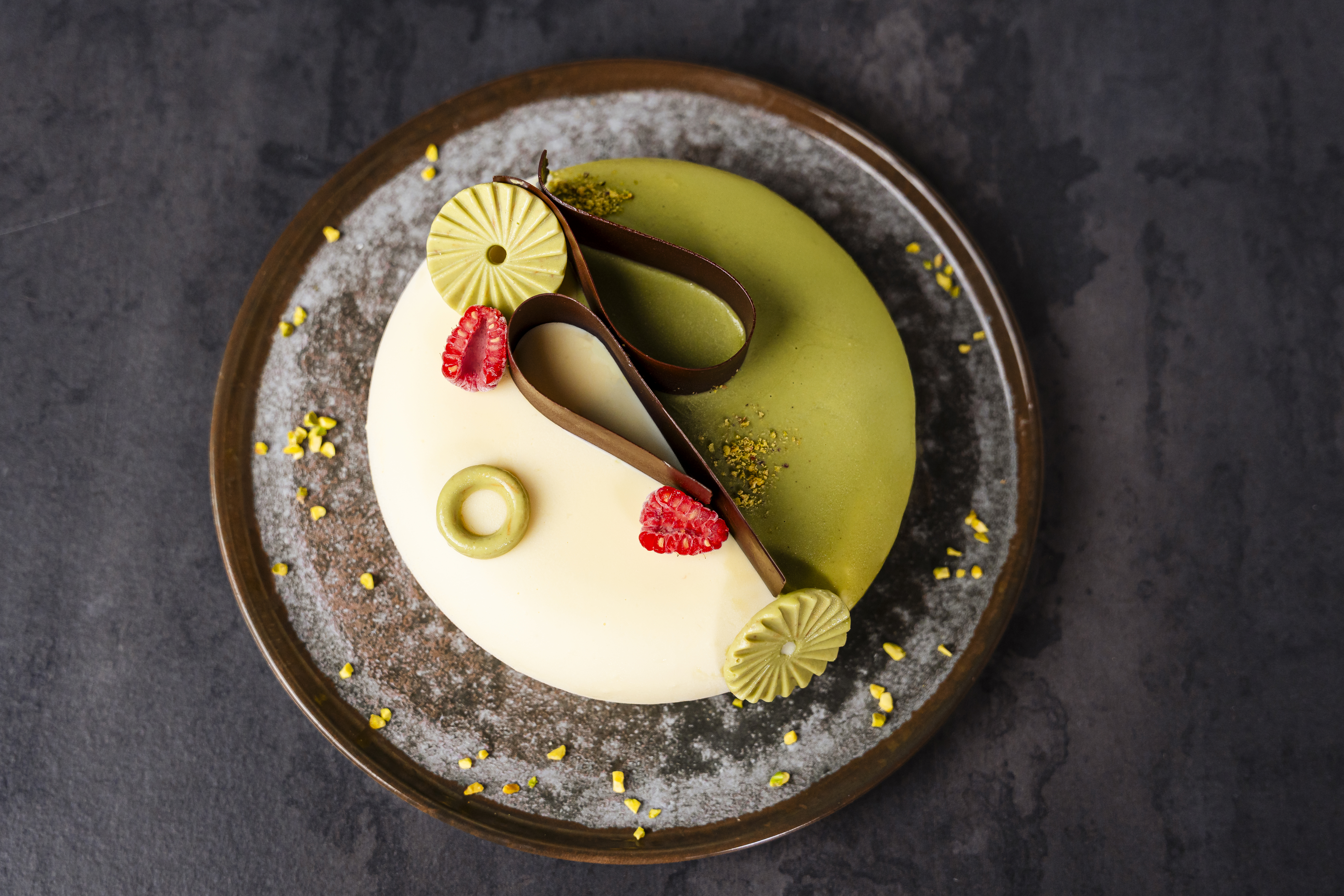 VELVET GARDEN CHEESECAKE 