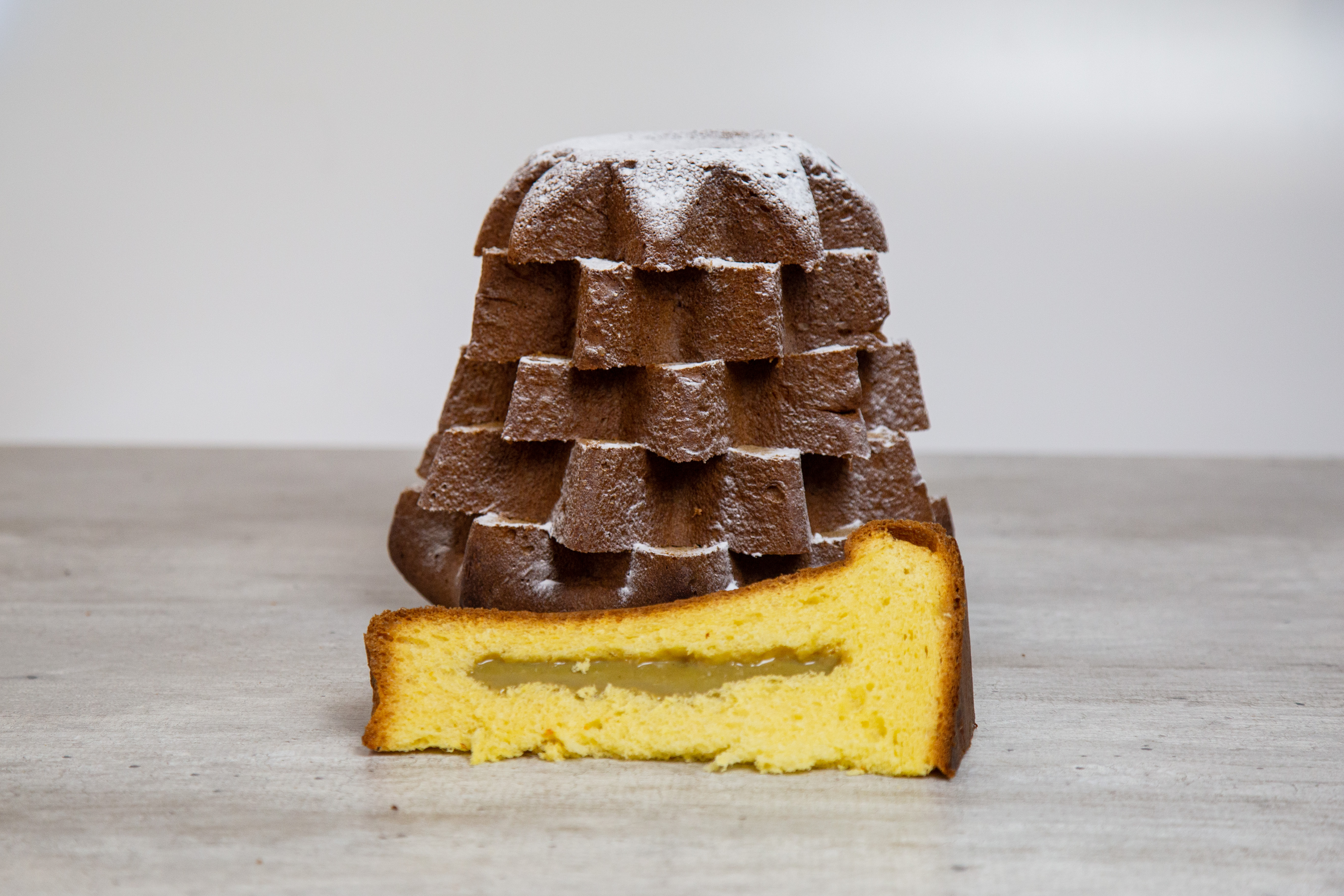 PANDORO FARCITO AL PISTACCHIO