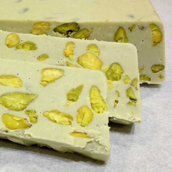TORRONE MORBIDO AL PISTACCHIO