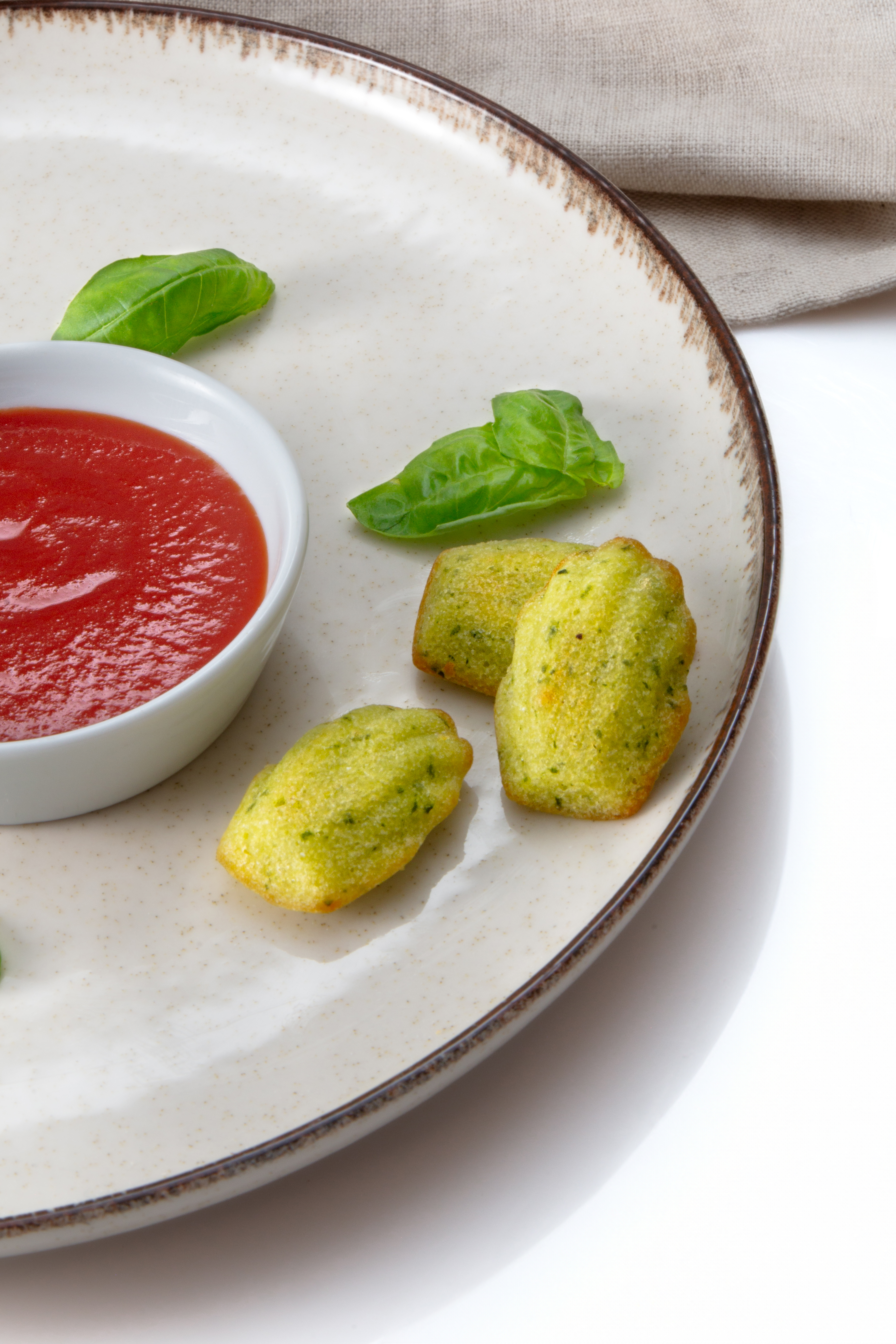 MADELEINES SALATE AL PROFUMO DI BASILICO