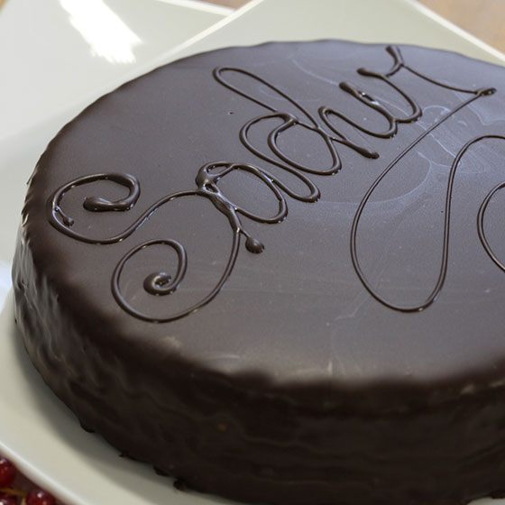 TORTA SACHER CON SVELTO