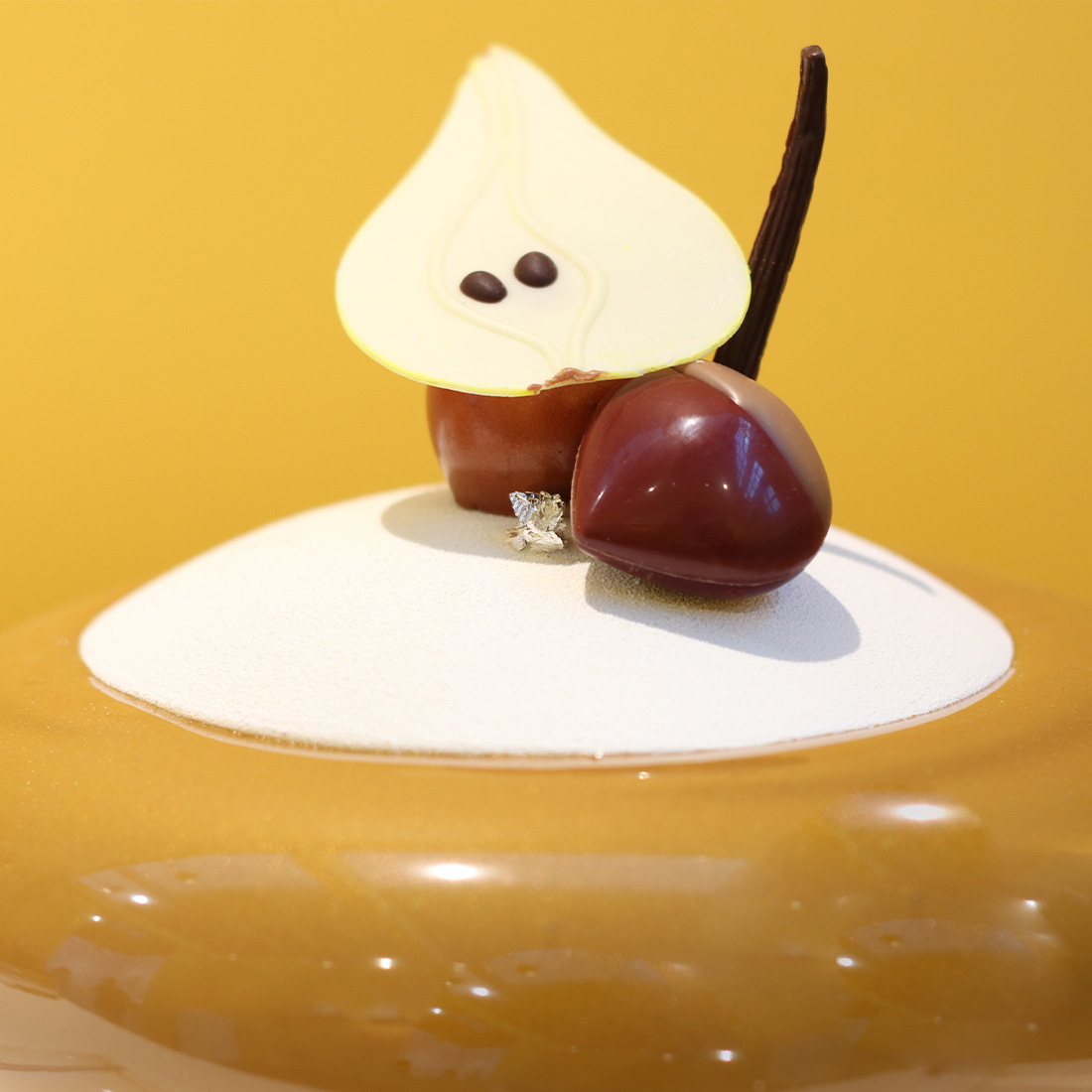 TORTA DI CASTAGNE, PERE E CARAMELLO