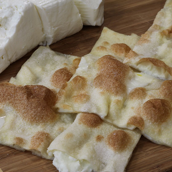 FOCACCIA AL FORMAGGIO TIPO "RECCO"