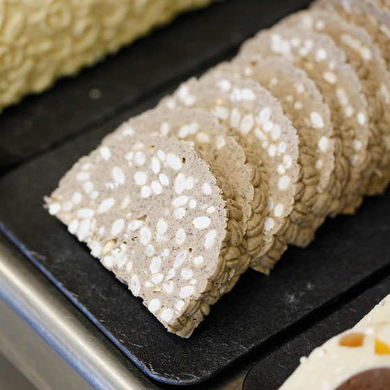 TORRONE MORBIDO CROCCANTE (FONDENTE, LATTE, BIANCO)