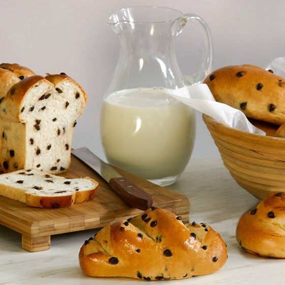 PANE AL LATTE CON PEPITE DI CIOCCOLATO