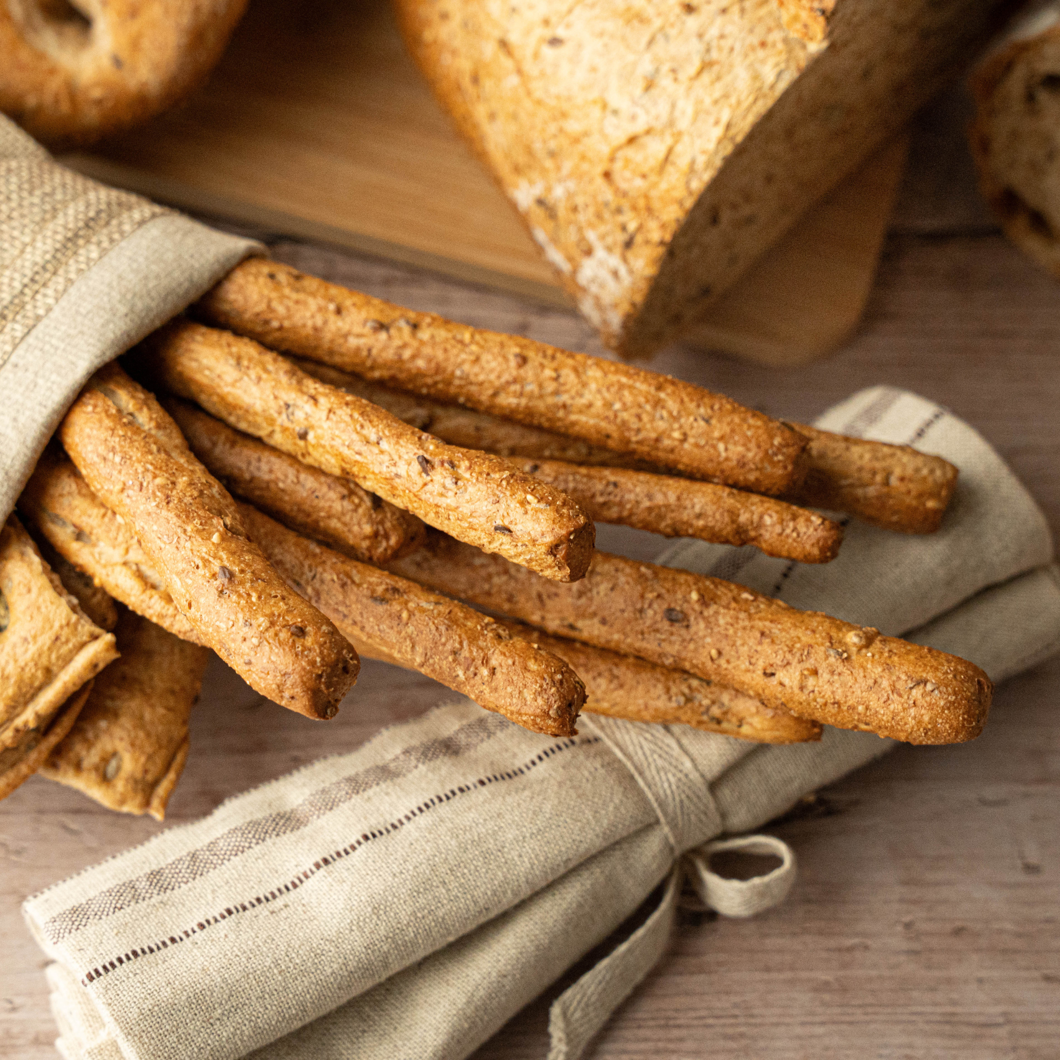 CRACKER E GRISSINI CON PROTEIN BREAD