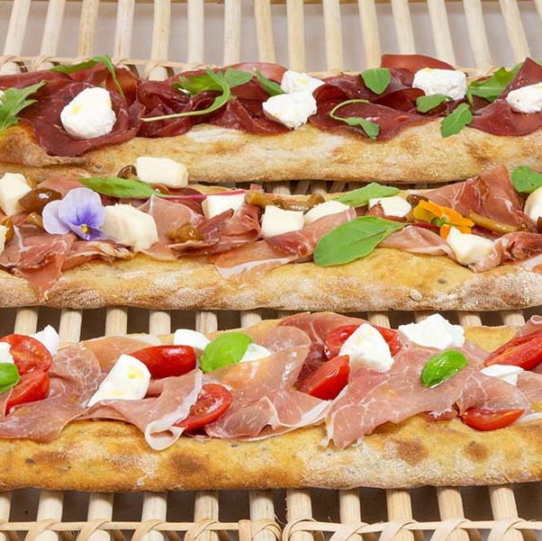 FOCACCIA ROMANA MEDITERRANEA