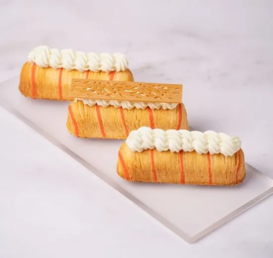 Eclair croissant