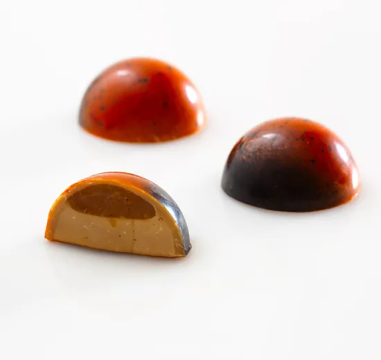 MANDARIN AND COCONUT BONBON