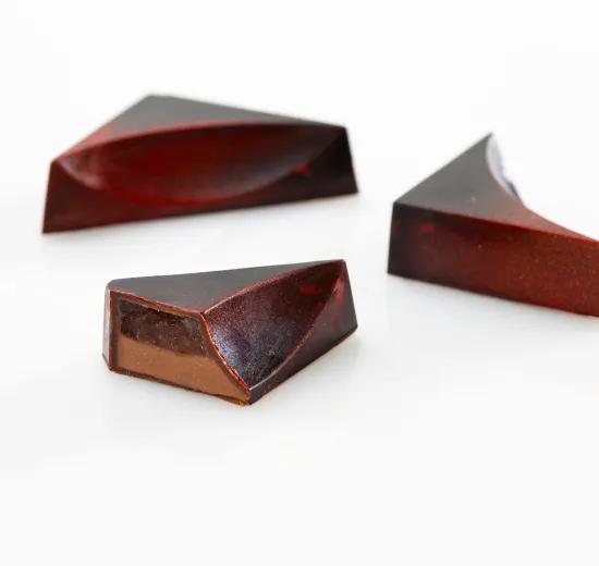 ORANGE AND MILK CHOCOLATE BONBON