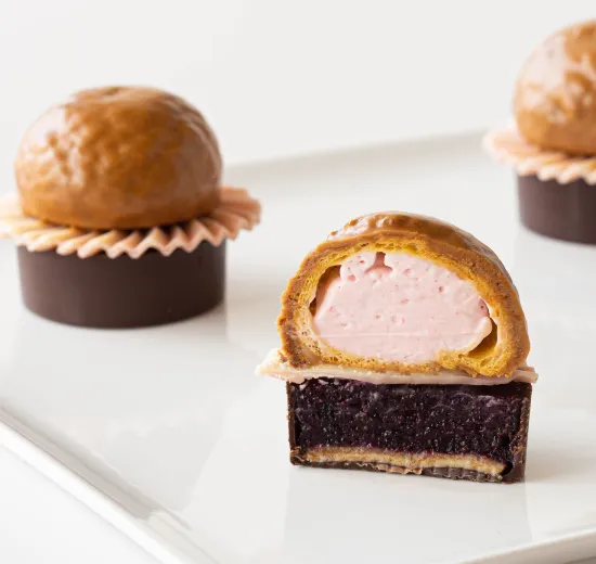 CHOUX ON TART: BERRIES AND CARAMEL