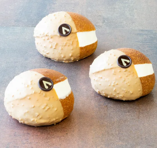 CARAMEL CRUMBLE MARITOZZO