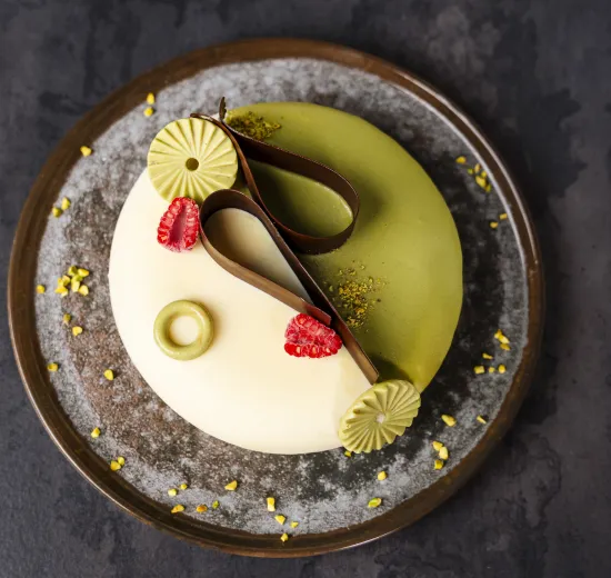 VELVET GARDEN CHEESECAKE 