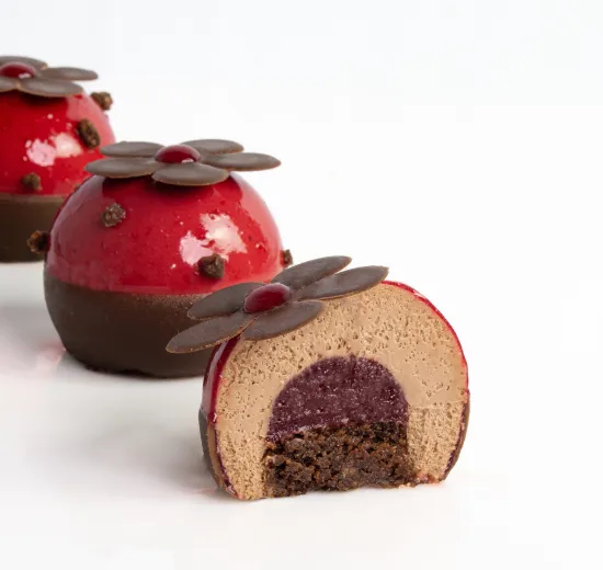 Black cherry and vegan m*lk 