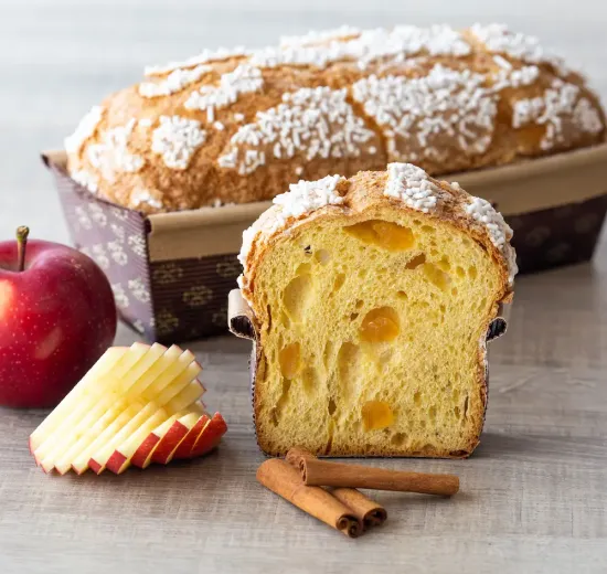 TRONCHETTO ALLA MELA ANNURCA E CANNELLA