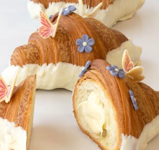 ITALIAN STYLE CROISSANT : COCONU