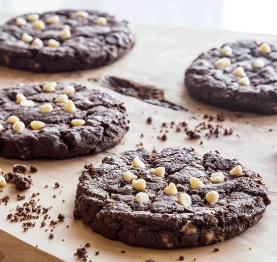 COOKIES AL CACAO CON PEPITE BIANCHE CON WONDERMUFFIN CHOC