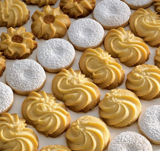 WHIPPED SHORTBREAD BISCUITS MADE WITH EGGS