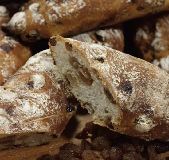 MILK BREAD WITH RAISINS