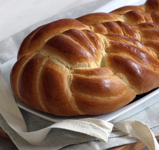 TRECCE AL LATTE, BURRO E UOVA