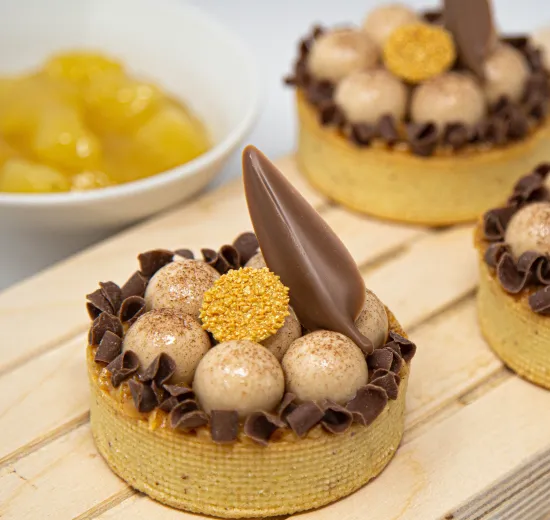 CARAMEL AND PINEAPPLE TARTLET