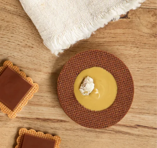 VEGAN OX EYE COCOA AND PISTACHIO